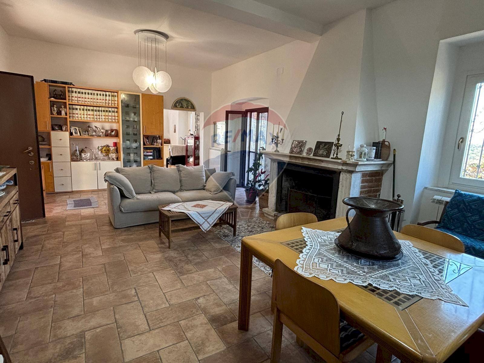 Sala da pranzo - Casa indipendente Minturno - foto 2