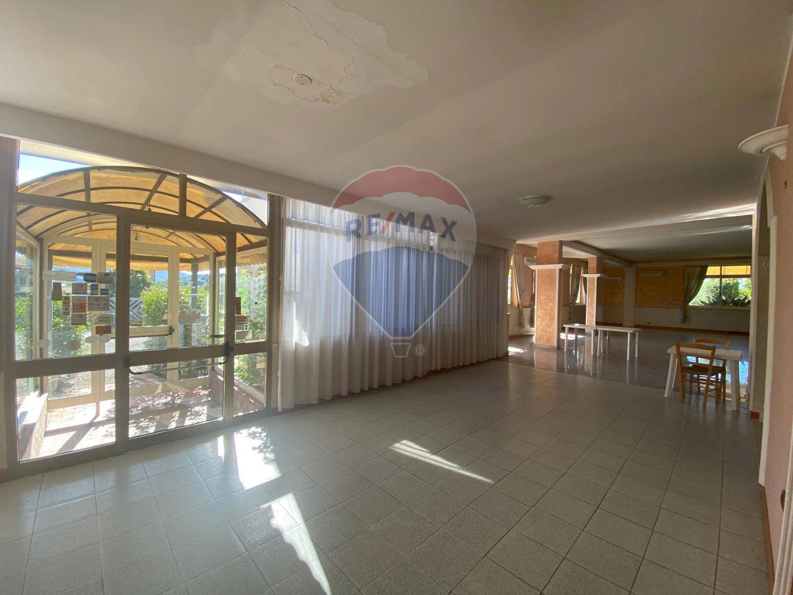 Stanza vuota - Locale Commerciale Spigno Saturnia - foto 3