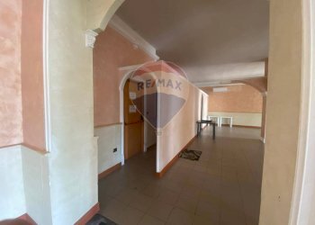 Hall / corridoio - Locale Commerciale Spigno Saturnia - foto 4