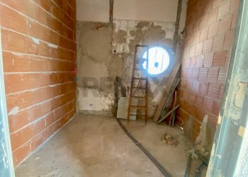 Stanza vuota - Attico Formia - foto 10