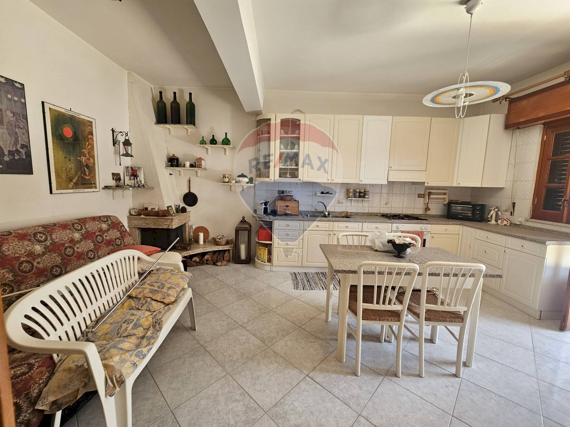 Cucina - Quadrilocale via Tommaso Marinetti
 
48, Bagheria - foto 1