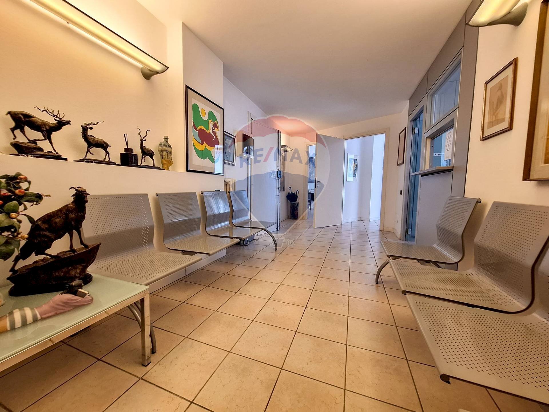 Soggiorno - Office Via Largo Guido Camussi
 
2, Gallarate - photo 1