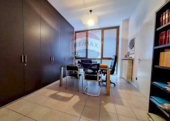 Sala da pranzo - Ufficio Via Largo Guido Camussi
 
2, Gallarate - foto 5