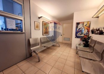 Soggiorno - Ufficio Via Largo Guido Camussi
 
2, Gallarate - foto 7