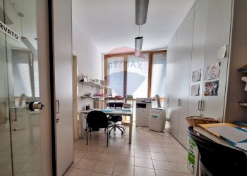 Ufficio - Ufficio Via Largo Guido Camussi
 
2, Gallarate - foto 9