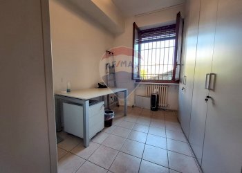 Lavanderia - Ufficio Via Largo Guido Camussi
 
2, Gallarate - foto 14