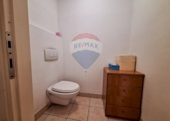 Bagno - Ufficio Via Largo Guido Camussi
 
2, Gallarate - foto 17