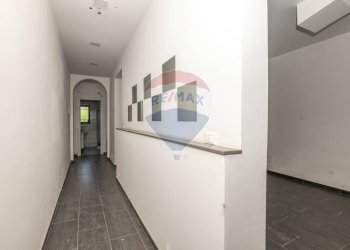 Hall / corridoio - Locale Commerciale via Sorda Scicli
 
8 /10 /12, Modica - foto 5