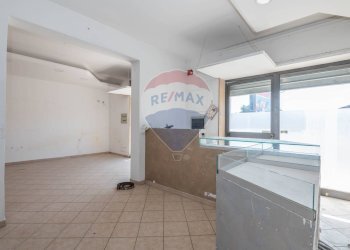 Cucina - Locale Commerciale via Sorda Scicli
 
8 /10 /12, Modica - foto 24