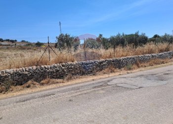 Vista delle montagne - Agricultural land contrada Crocilla
 
50, Ragusa - photo 8