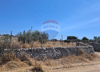 Vista delle montagne - Agricultural land contrada Crocilla
 
50, Ragusa - photo 5