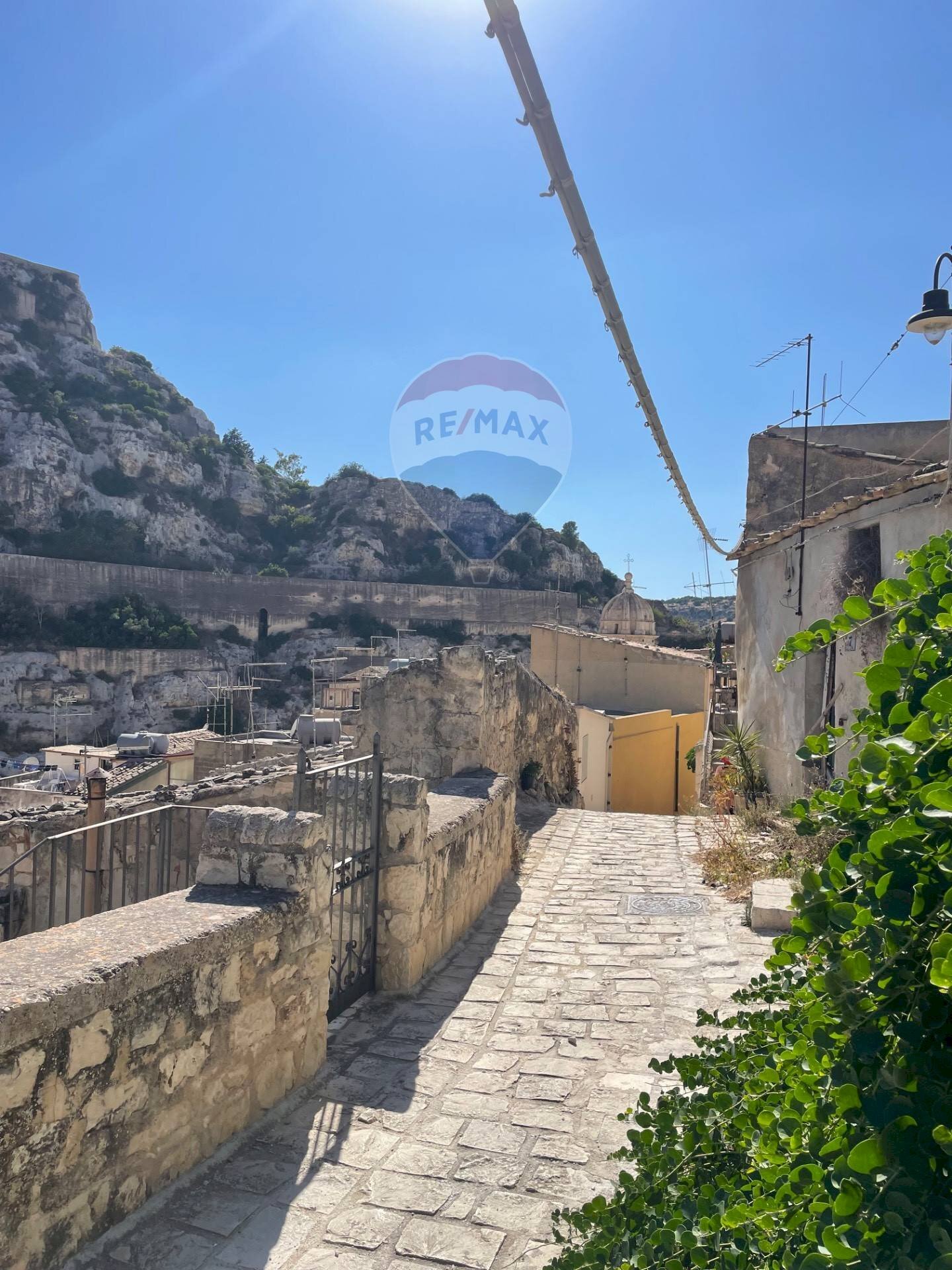 Vista delle montagne - Casa indipendente Via Spana
 
19, Scicli - foto 1