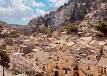 Vista delle montagne - Casa indipendente Via Spana
 
19, Scicli - foto 8