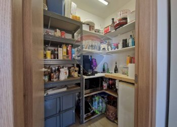 Dispensa di stoccaggio - Semi-detached house Via S. Chiara
 
4, Bucchianico - photo 16