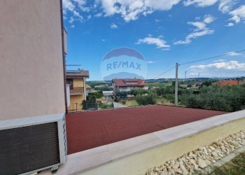 Terrazza - Semi-detached house Via S. Chiara
 
4, Bucchianico - photo 38