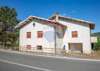 Casa all\'aperto - Casa indipendente Via Val Di Foro
 
69, Casacanditella - foto 1