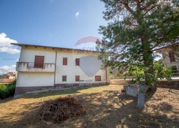 Casa all\'aperto - Casa indipendente Via Val Di Foro
 
69, Casacanditella - foto 2