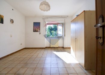 Stanza vuota - Casa indipendente Via Val Di Foro
 
69, Casacanditella - foto 10