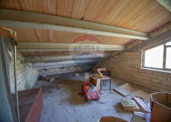 Parcheggio - Casa indipendente Via Val Di Foro
 
69, Casacanditella - foto 34