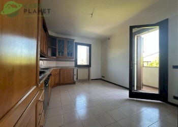 Foto 15 - Appartamento vicolo koble
 
16, Paese - foto 15