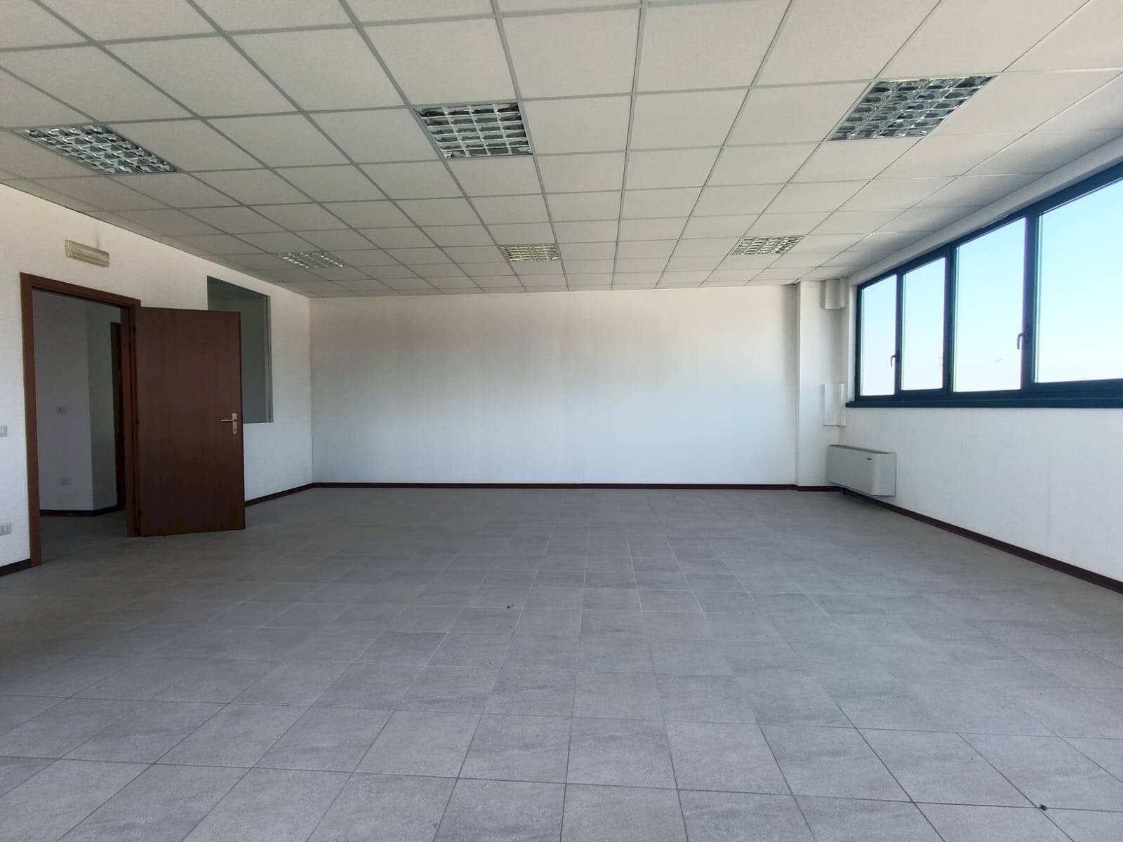 Foto 3 - Office Medolla - photo 3