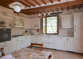 Rustic Strada del Lago, Chiusi - photo 2