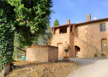 Rustic Strada del Lago, Chiusi - photo 4