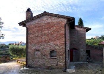 Rustic Strada del Lago, Chiusi - photo 18