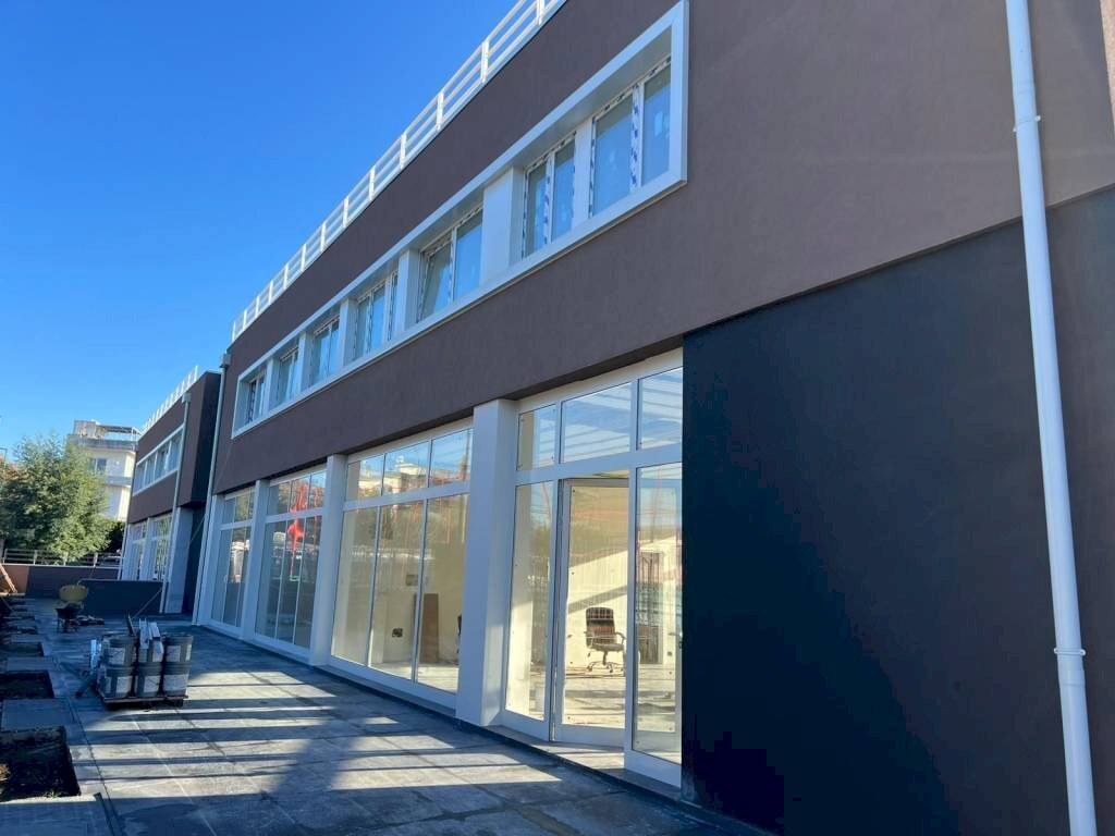 Facciata - Ufficio viale dei Platani, Cercola - foto 2