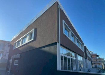 Facciata - Ufficio viale dei Platani, Cercola - foto 3