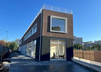 Facciata - Ufficio viale dei Platani, Cercola - foto 4