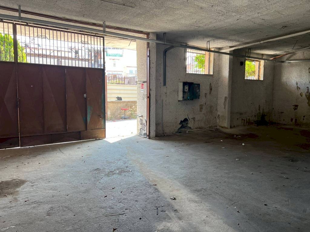 Magazzino - Capannone via Provinciale Madonnelle, Napoli - foto 3
