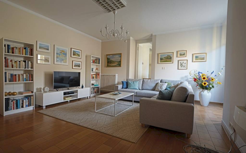 Salone - Trilocale piazza Cesare Battisti, 2, Mondovì - foto 2