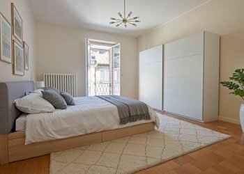 Camera da letto - Trilocale piazza Cesare Battisti, 2, Mondovì - foto 6