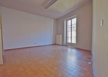 Cucina - Trilocale piazza Cesare Battisti, 2, Mondovì - foto 13