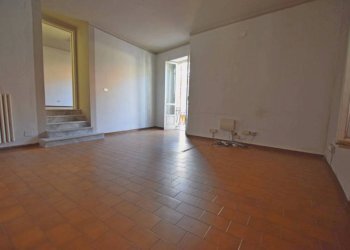 Camera da letto - Trilocale piazza Cesare Battisti, 2, Mondovì - foto 14