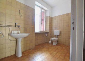 Bagno - Trilocale piazza Cesare Battisti, 2, Mondovì - foto 22