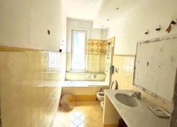 Bagno - Appartamento via Camillo Benso di Cavour, Recco - foto 3