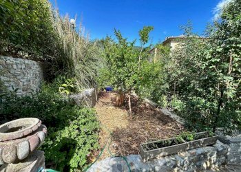 Giardino - Appartamento via Camillo Benso di Cavour, Recco - foto 7