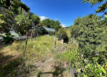 Giardino - Appartamento via Camillo Benso di Cavour, Recco - foto 10