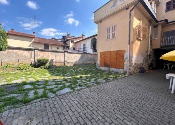 Cortile interno - Casa indipendente via Fratelli Carle, 42, Chiusa di Pesio - foto 49