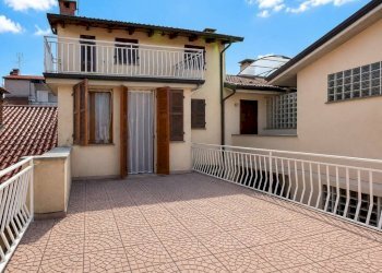 Terrazzo - Casa indipendente via Fratelli Carle, 42, Chiusa di Pesio - foto 2