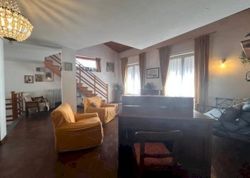 Salone - Casa indipendente via Fratelli Carle, 42, Chiusa di Pesio - foto 13