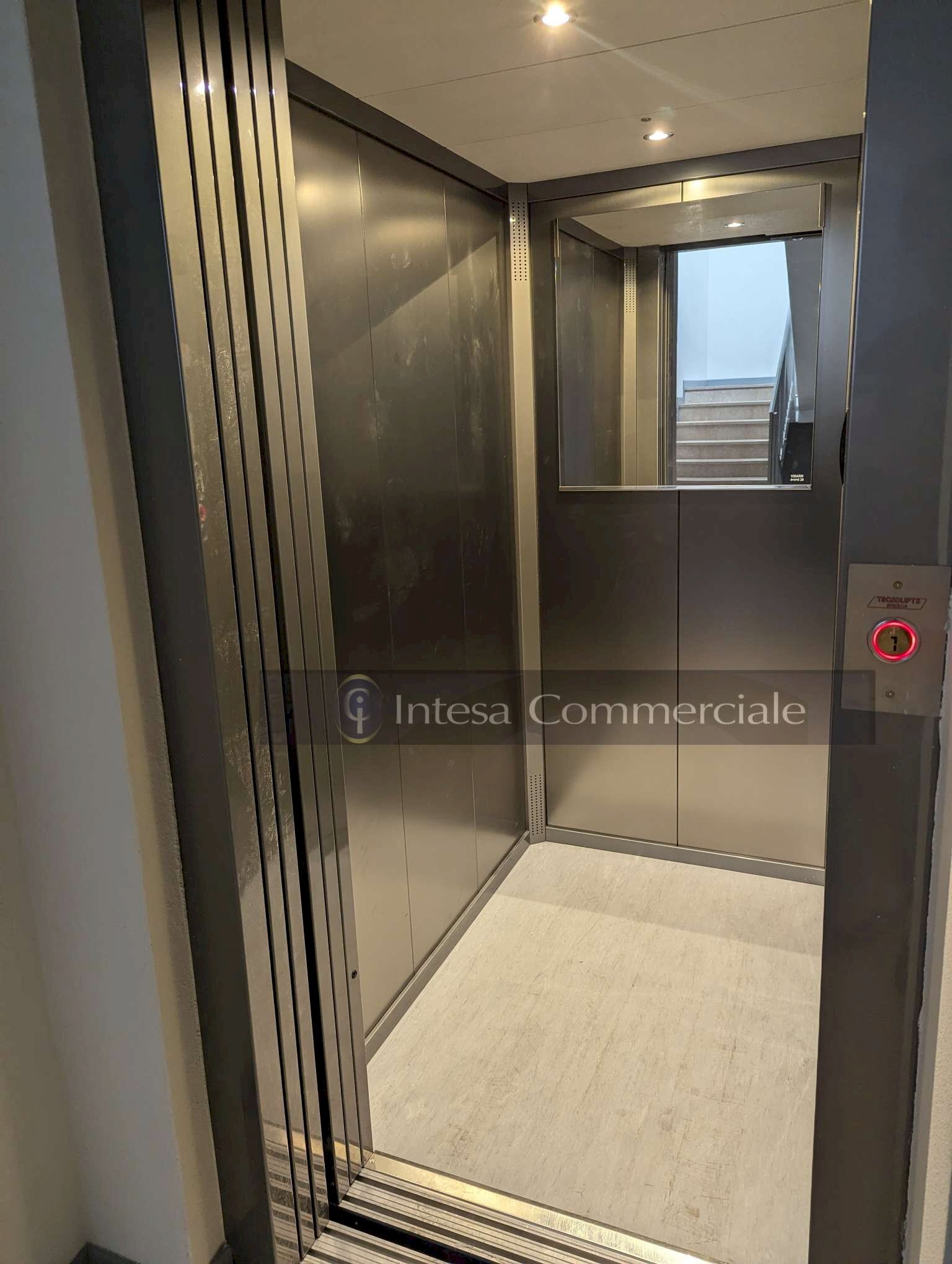 DETTAGLIO ASCENSORE - Three-room apartment Roncadelle - photo 1