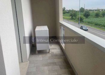 DETTAGLIO PAVIMENTAZIONE ESTERNO - Quadrilocale Roncadelle - foto 3