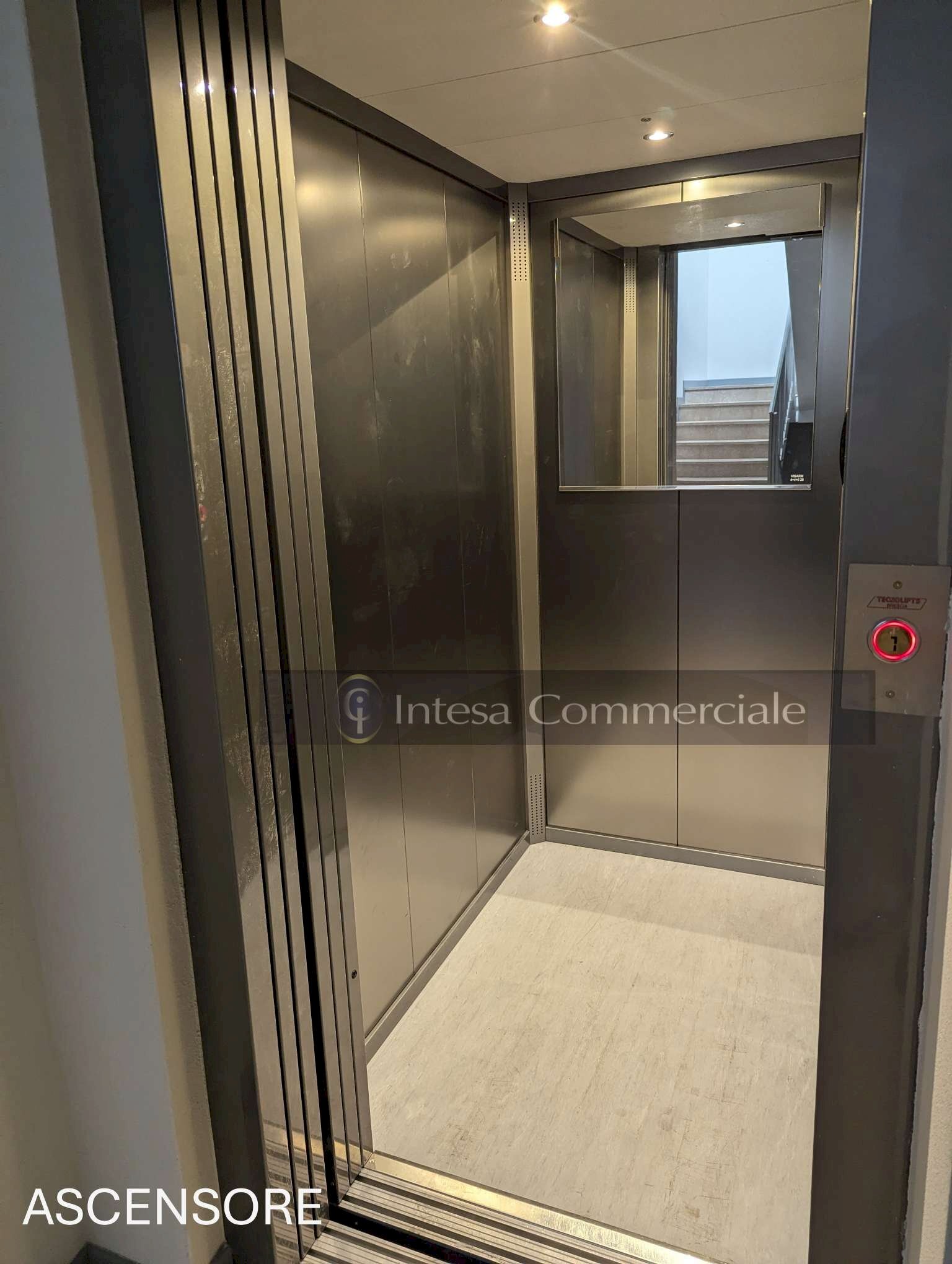 DETTAGLIO ASCENSORE - Four-room apartment Roncadelle - photo 1