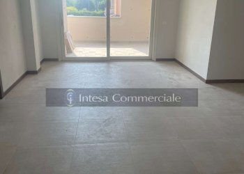 DETTAGLIO PAVIMENTAZIONE - Four-room apartment Roncadelle - photo 1