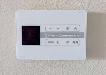 DETTAGLIO TERMOSTATO - Four-room apartment Roncadelle - photo 13