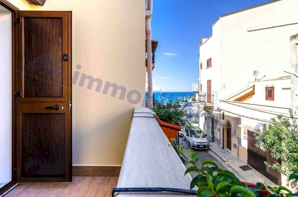 Vista - Casa indipendente via Vittor Pisani, 1, Castellammare del Golfo - foto 2