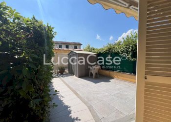 Villa a Schiera Lucca (zona San Concordio Contrada) - foto 20